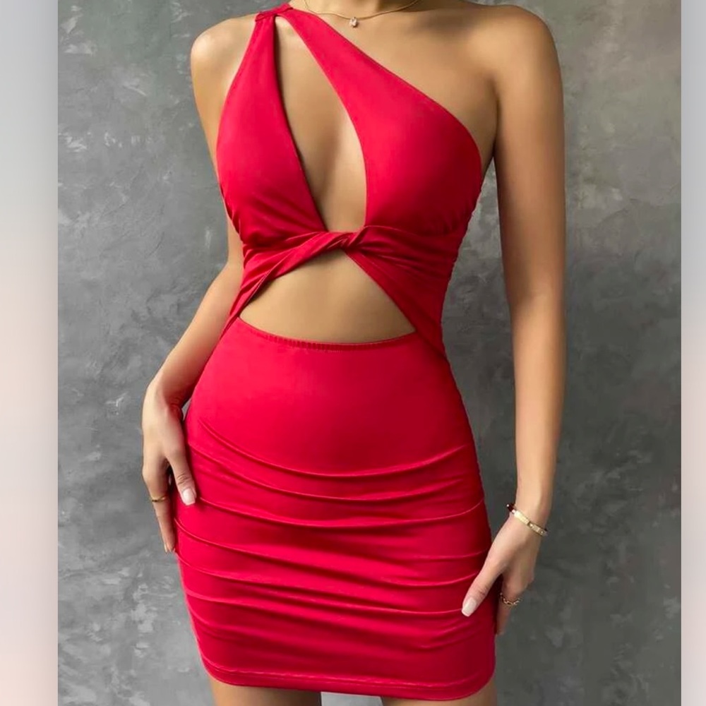 Cut out twist one shoulder bodycon dress